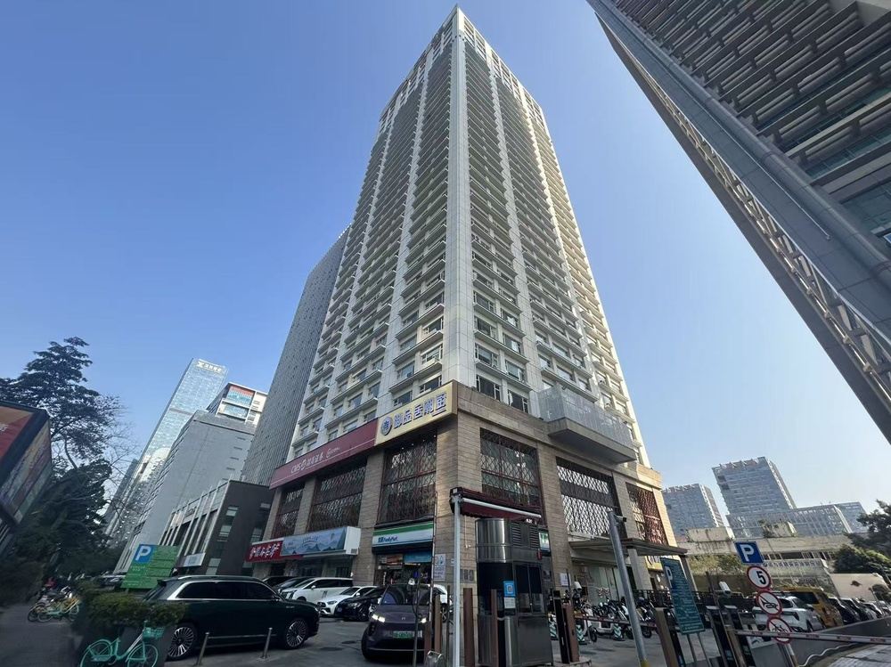 英龙展业中心外观图1